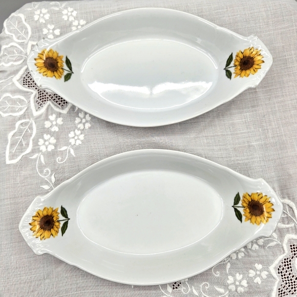 BIA Cordon Bleu Vintage Ceramic Sunflower Casserole Serving Bowls - Picture 1 of 8